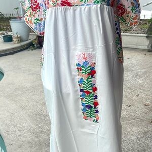 MISSLOOK White Floral Midi Dress SZ M PTP 19 shift dress cottage core
